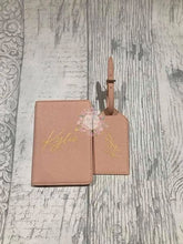 Load image into Gallery viewer, NEW PRODUCT!! Personalised Passport holder and luggage tag - looks amazing!