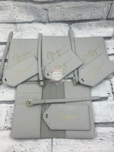 Load image into Gallery viewer, NEW PRODUCT!! Personalised Passport holder and luggage tag - looks amazing!
